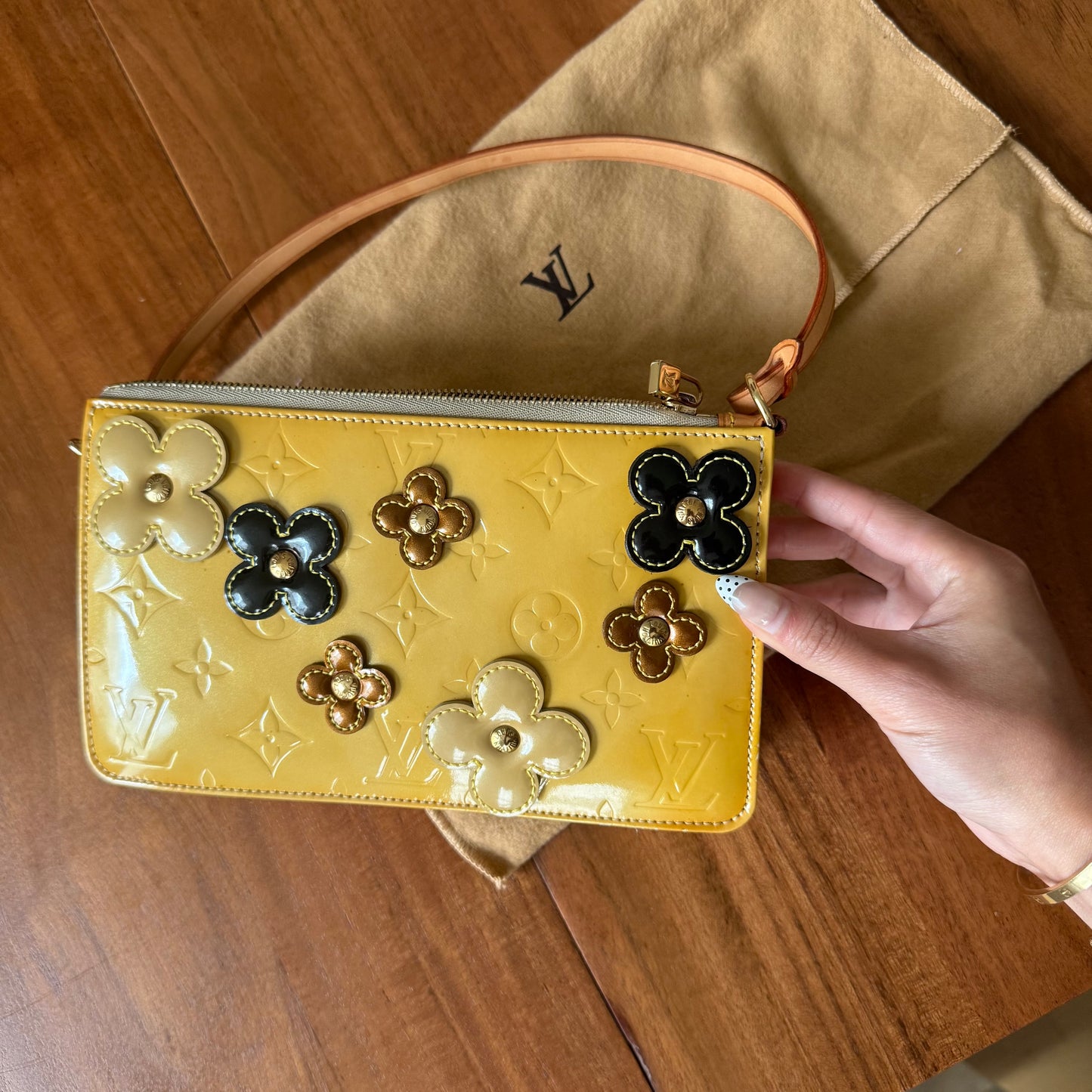 Louis Vuitton Yellow Lexington Flower Fleur Vernis Pochette w/ Dustbag