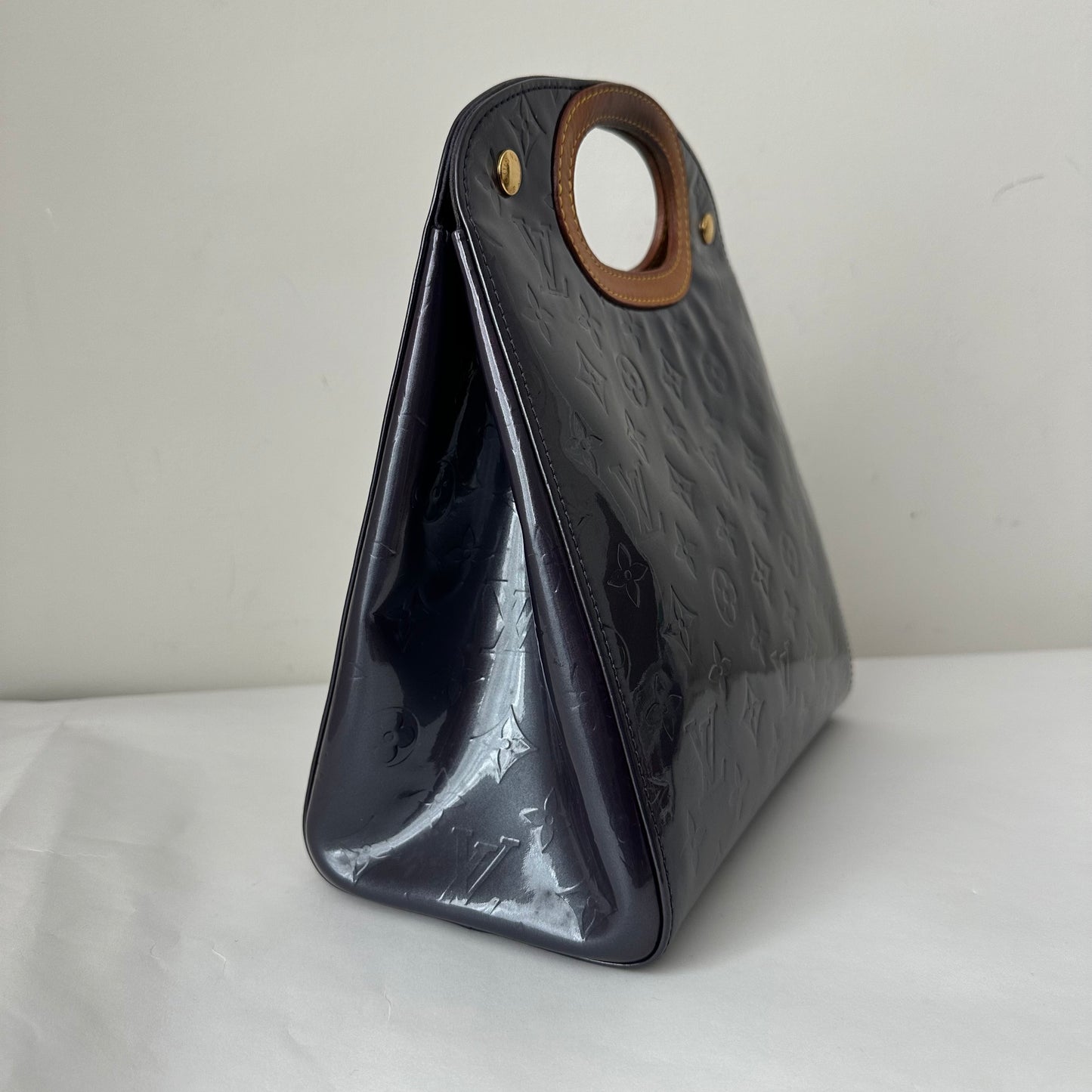 RARE Louis Vuitton Indigo Vernis Maple Drive Handle Bag