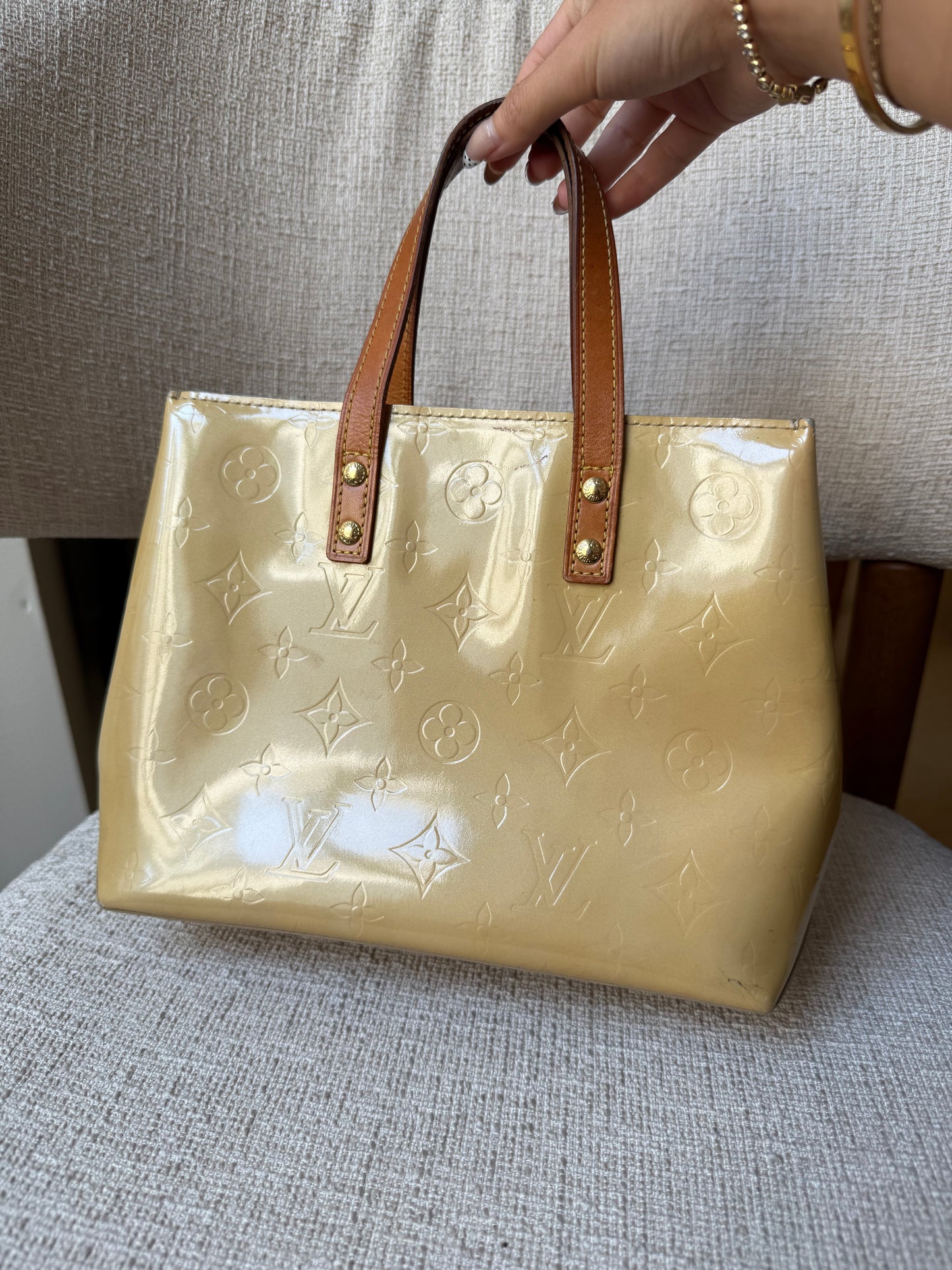 Louis Vuitton Baby Yellow Vernis Reade PM Bag