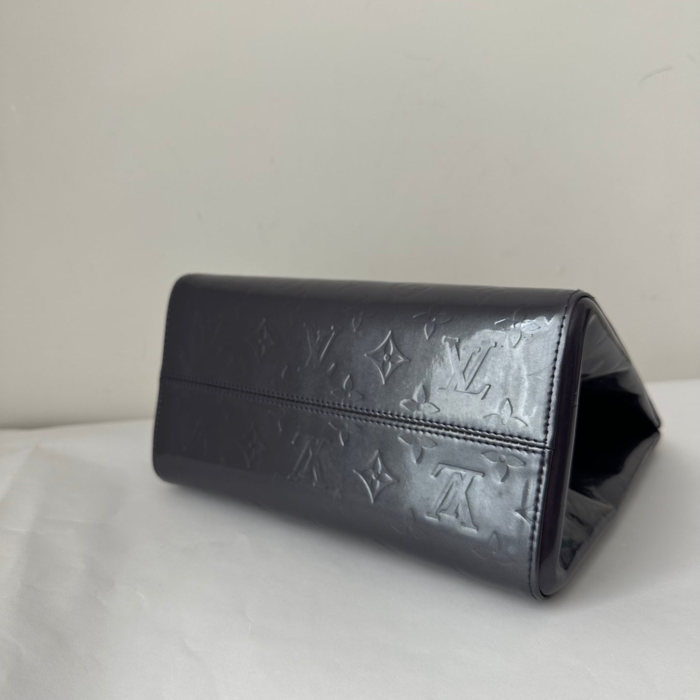 RARE Louis Vuitton Indigo Vernis Maple Drive Handle Bag