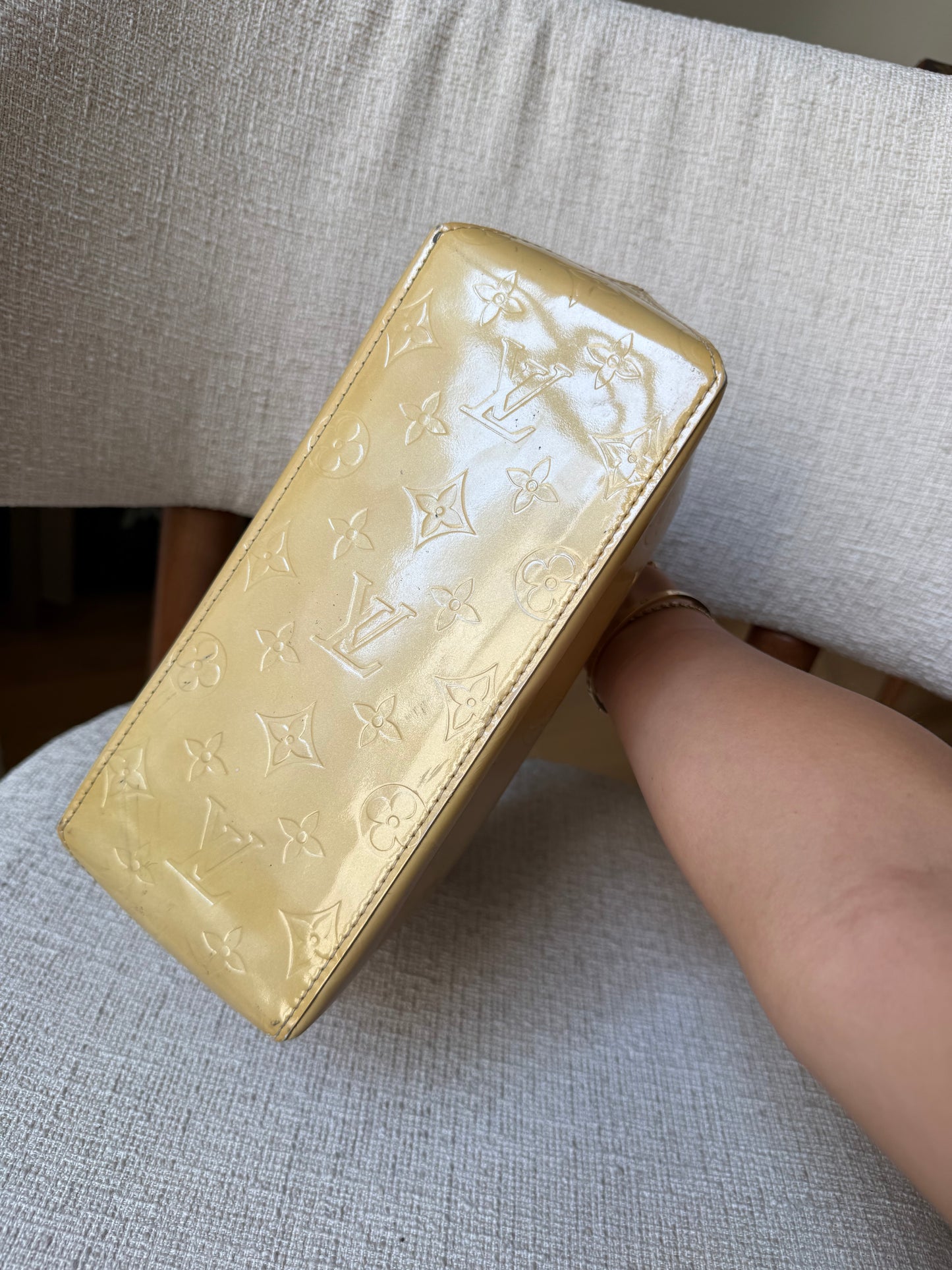Louis Vuitton Baby Yellow Vernis Reade PM Bag