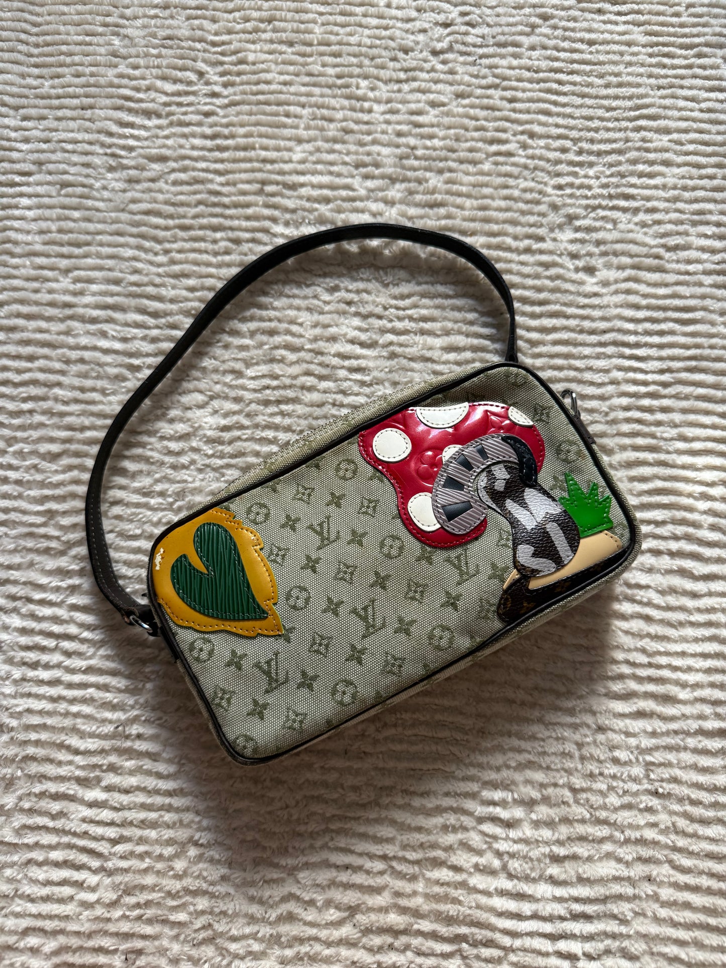 RARE Louis Vuitton Mini Lin Monogram Conte de Fees Pochette