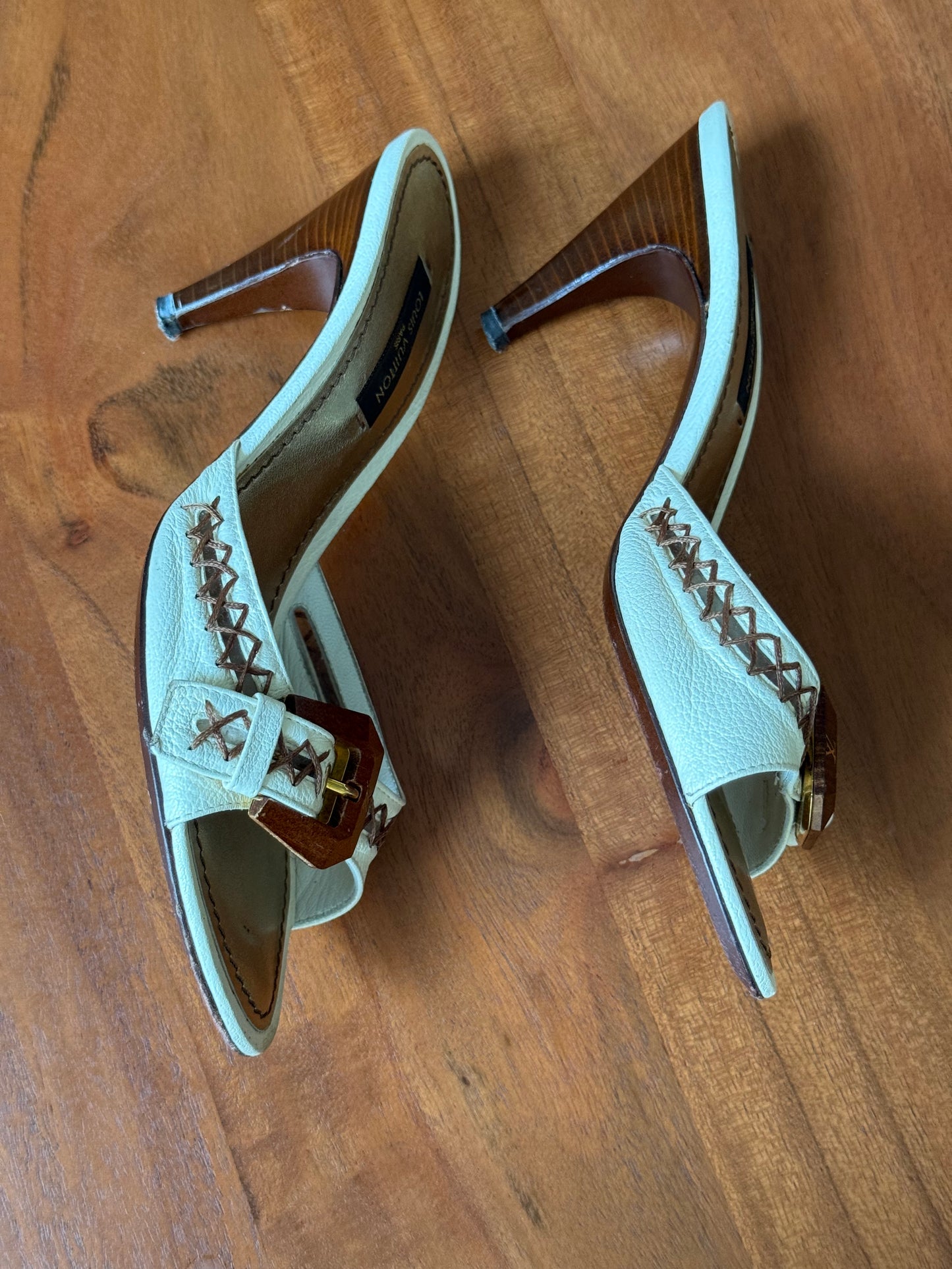 Louis Vuitton White Leather Wood Buckle Heels
