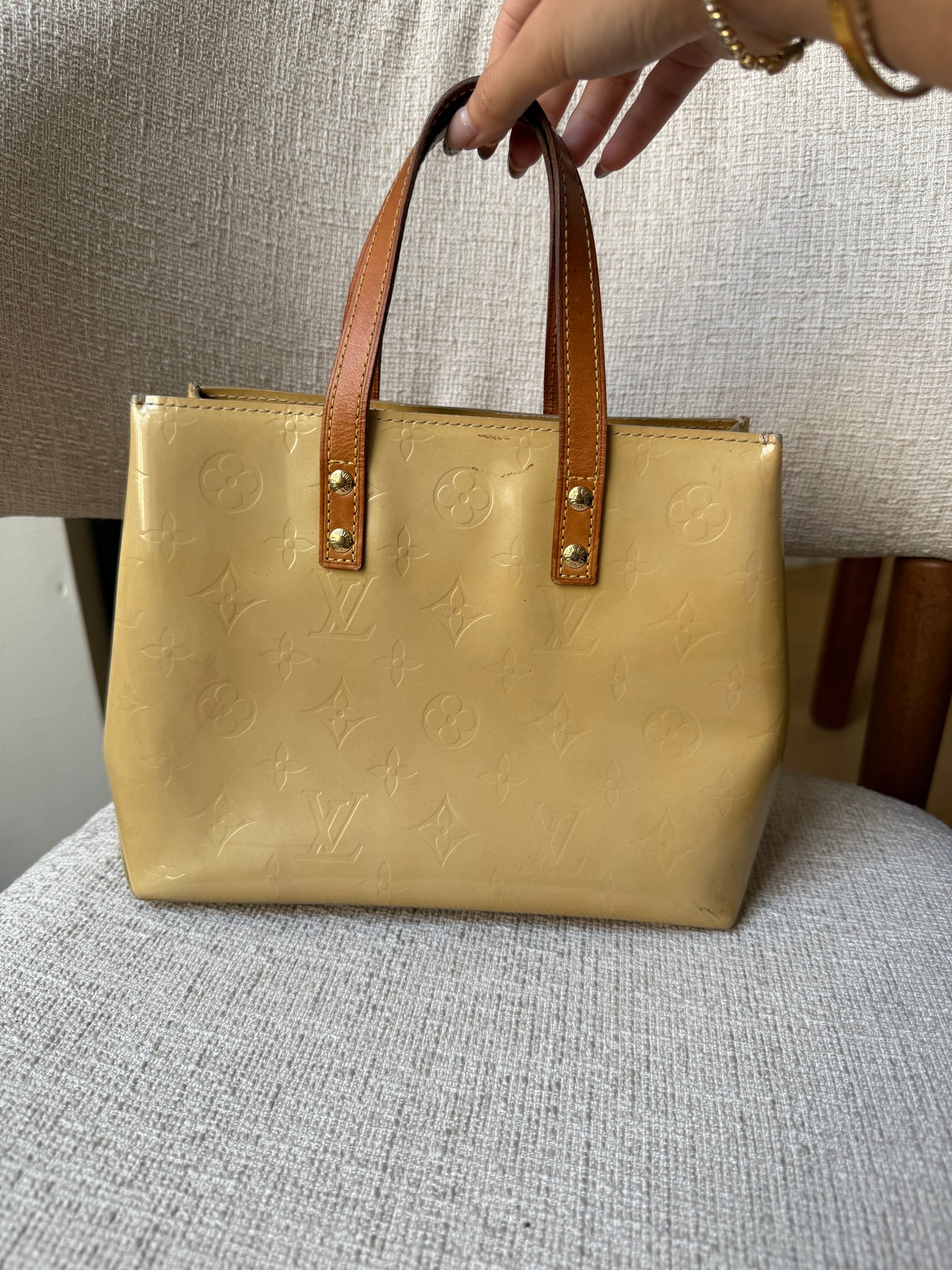 Louis Vuitton Baby Yellow Vernis Reade PM Bag