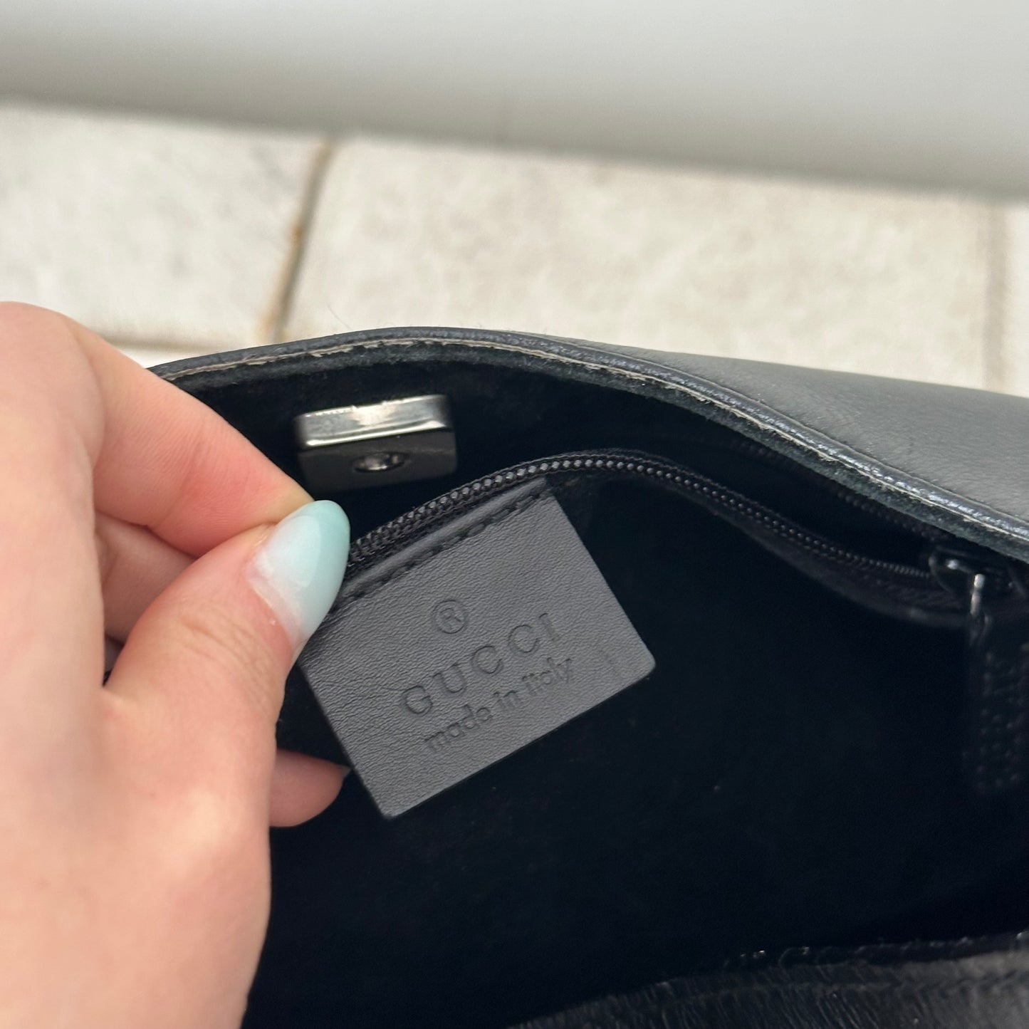 Gucci Black Leather Classic Shoulder Bag