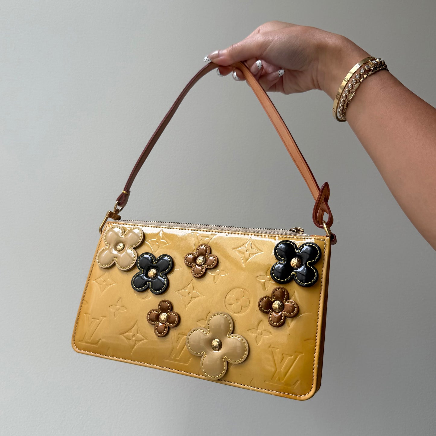 Louis Vuitton Yellow Lexington Flower Fleur Vernis Pochette w/ Dustbag