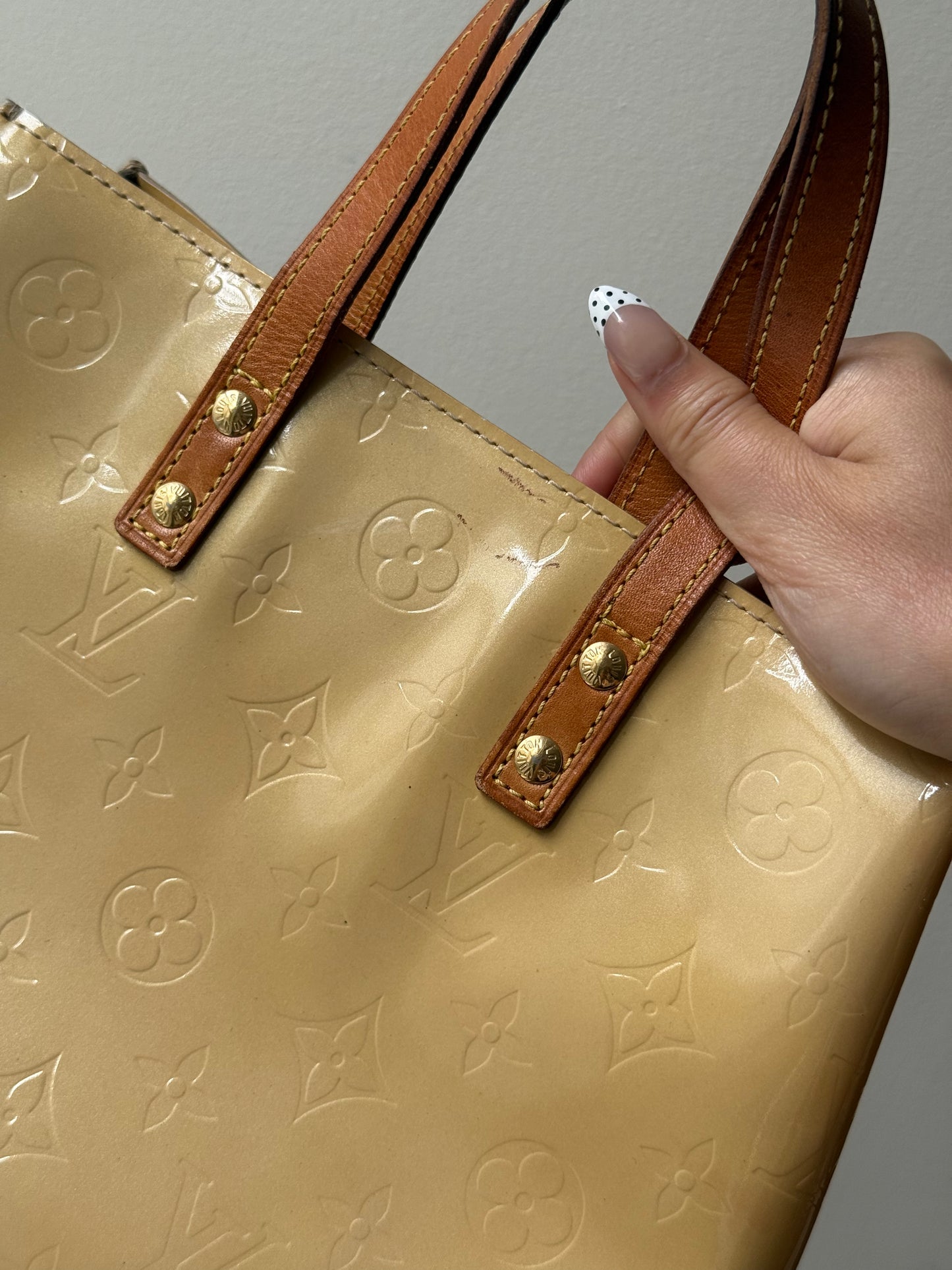 Louis Vuitton Baby Yellow Vernis Reade PM Bag