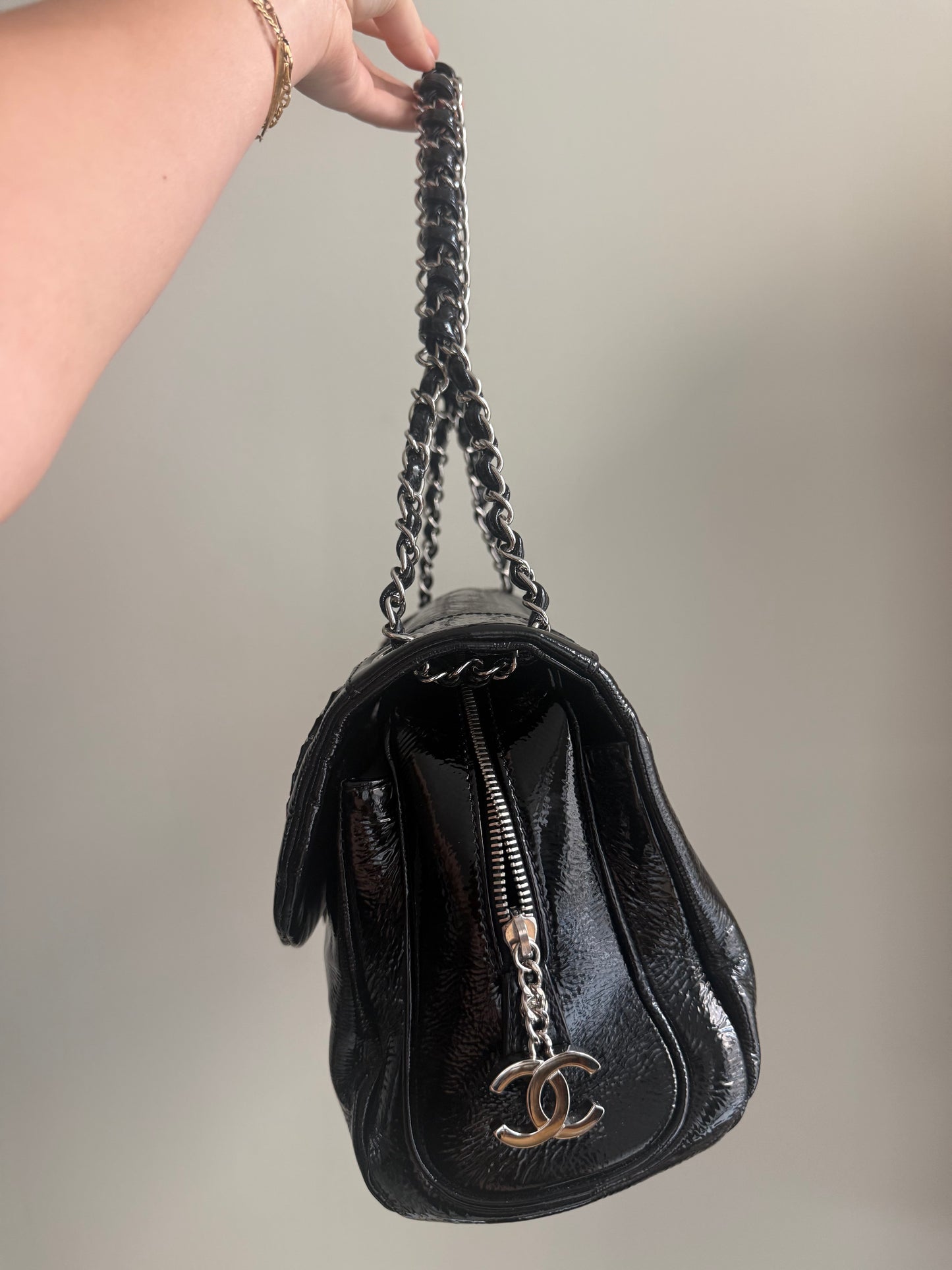 RARE NEW Chanel Black Patent Leather Luxe Ligne Flap Bag