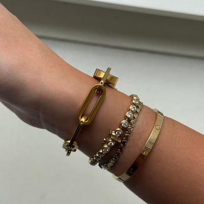 RARE Gucci Oval Gold Chain Links Watch