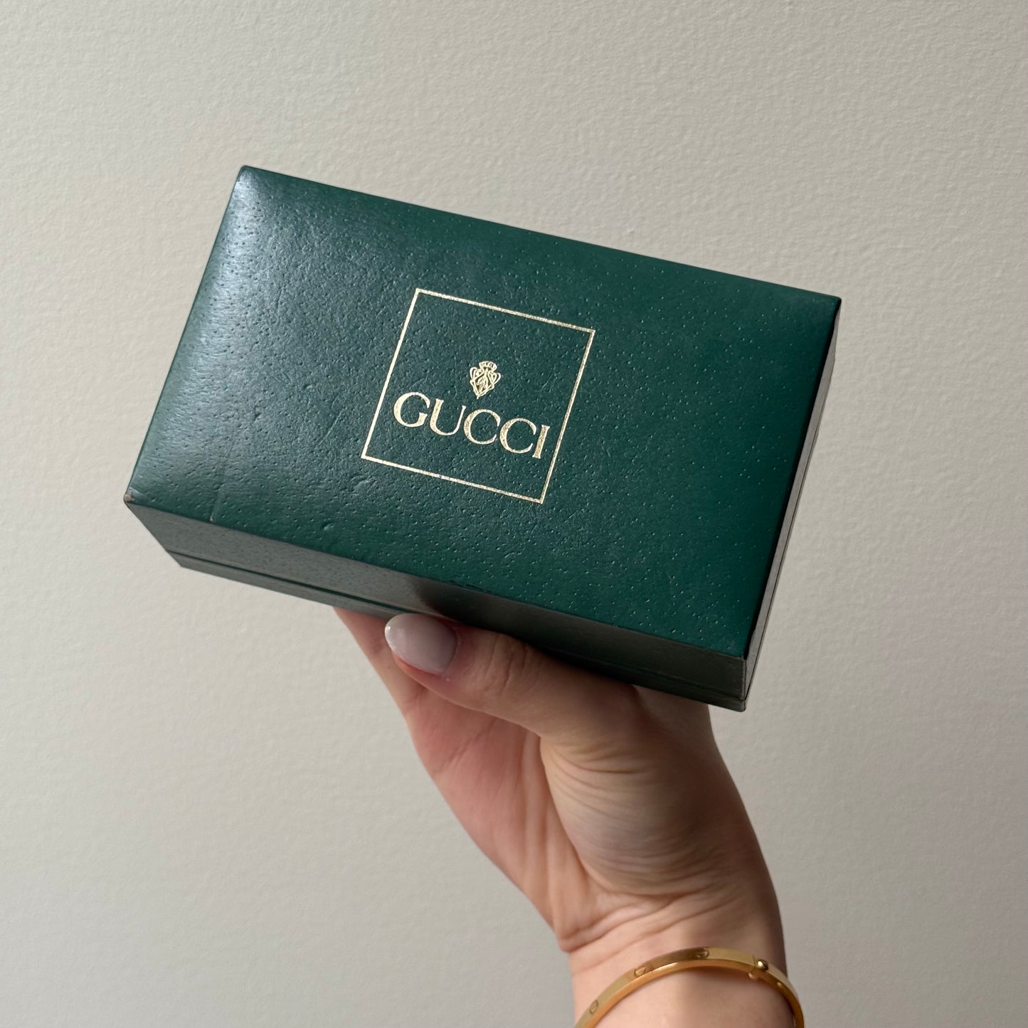 Gucci Gold Bangle Bezel Watch w/ 11 interchangeable Bezels & Box