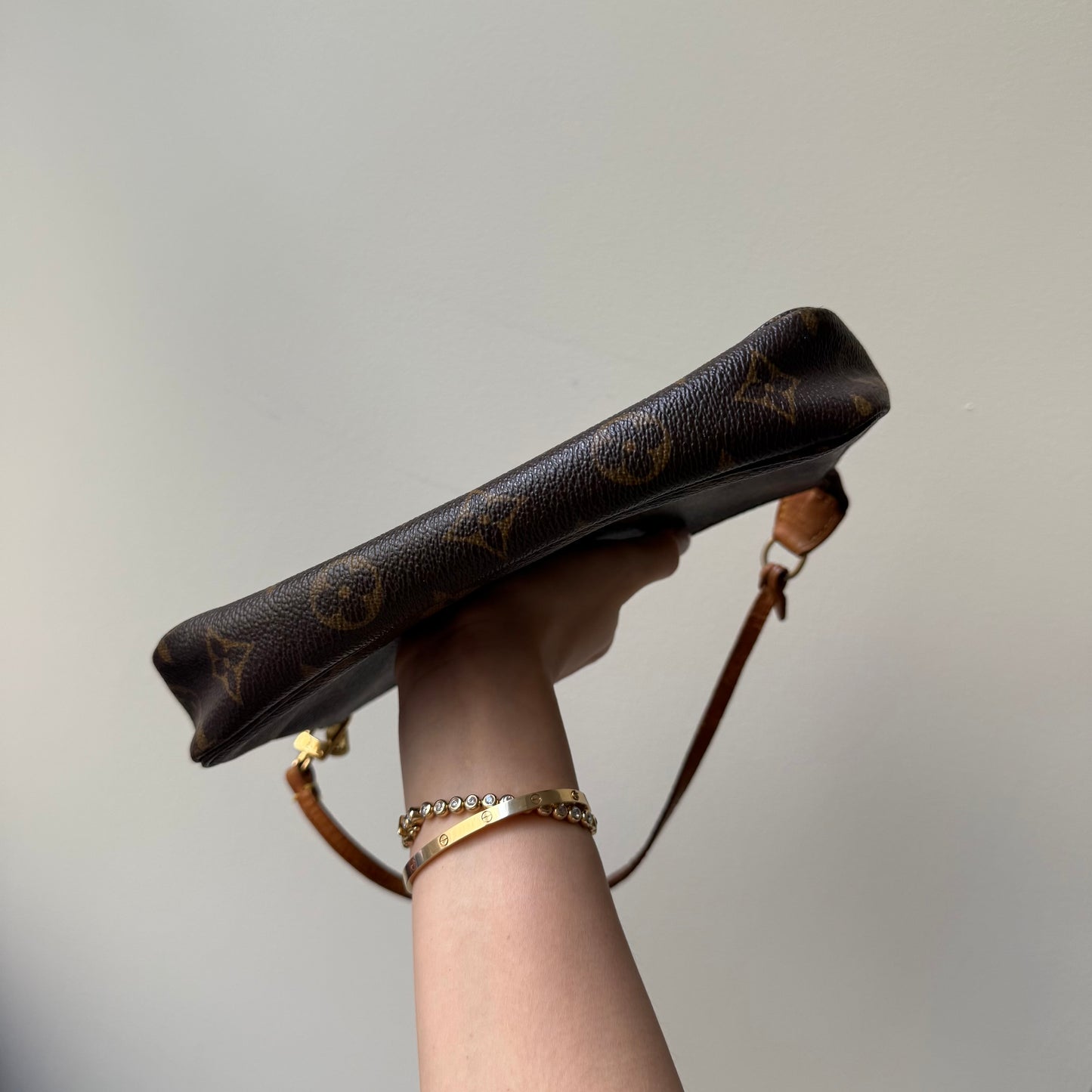 Louis Vuitton Monogram Pochette Shoulder Bag