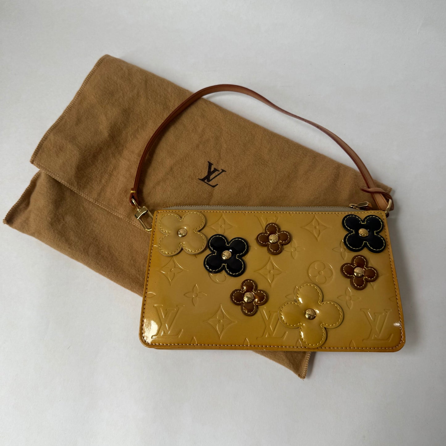 Louis Vuitton Yellow Vernis Lexington Flower Pochette