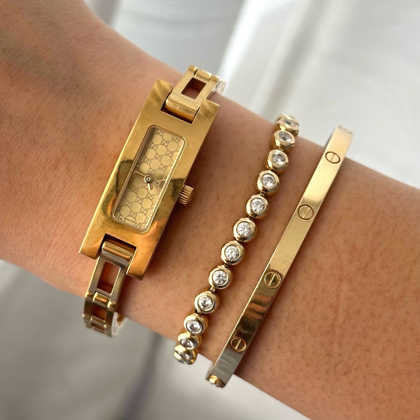 RARE Gucci Gold Monogram Links Watch