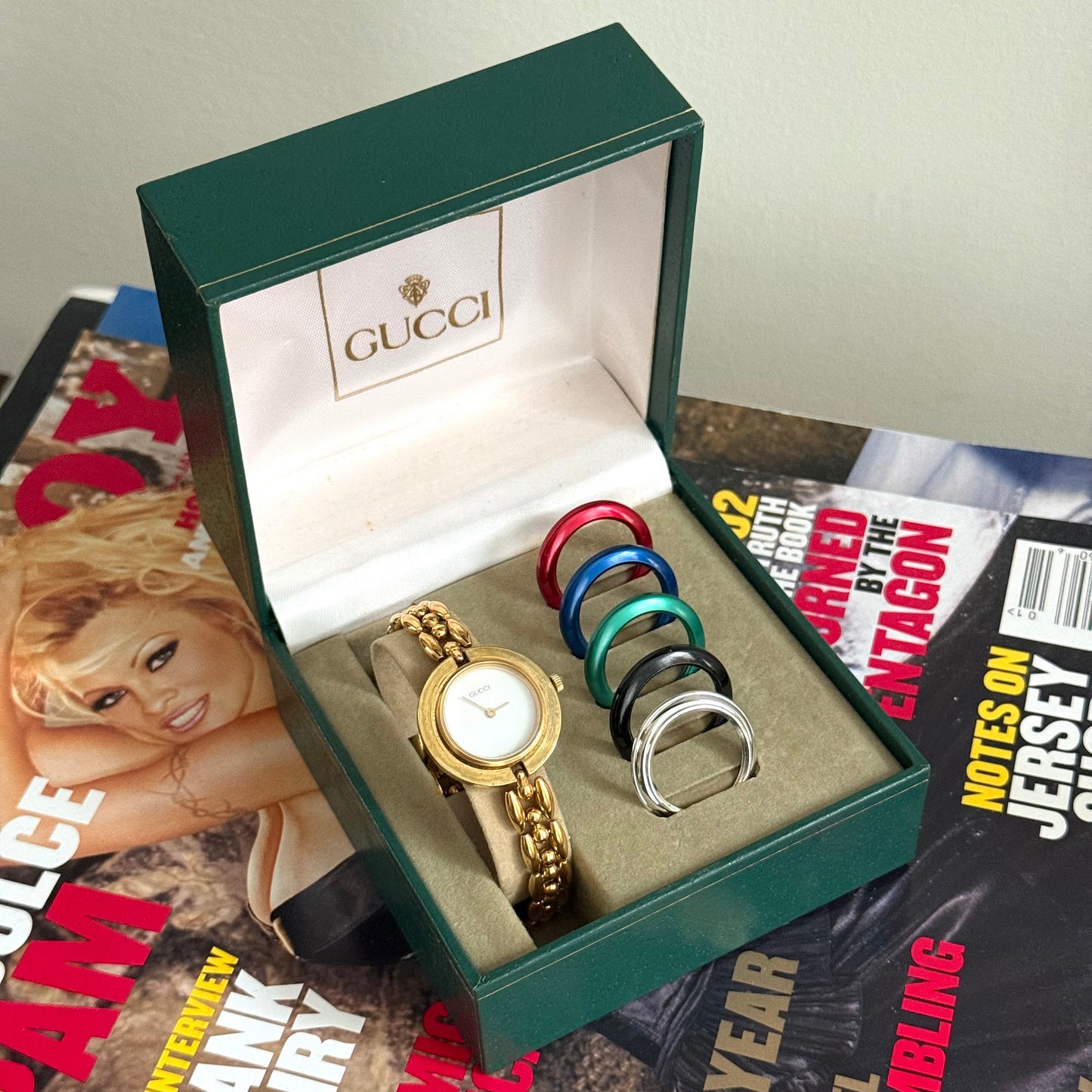 Gucci Gold Rice Link Bezel Watch w/ Box and 5 Metallic Bezels